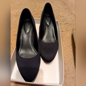 Navy dress heel
